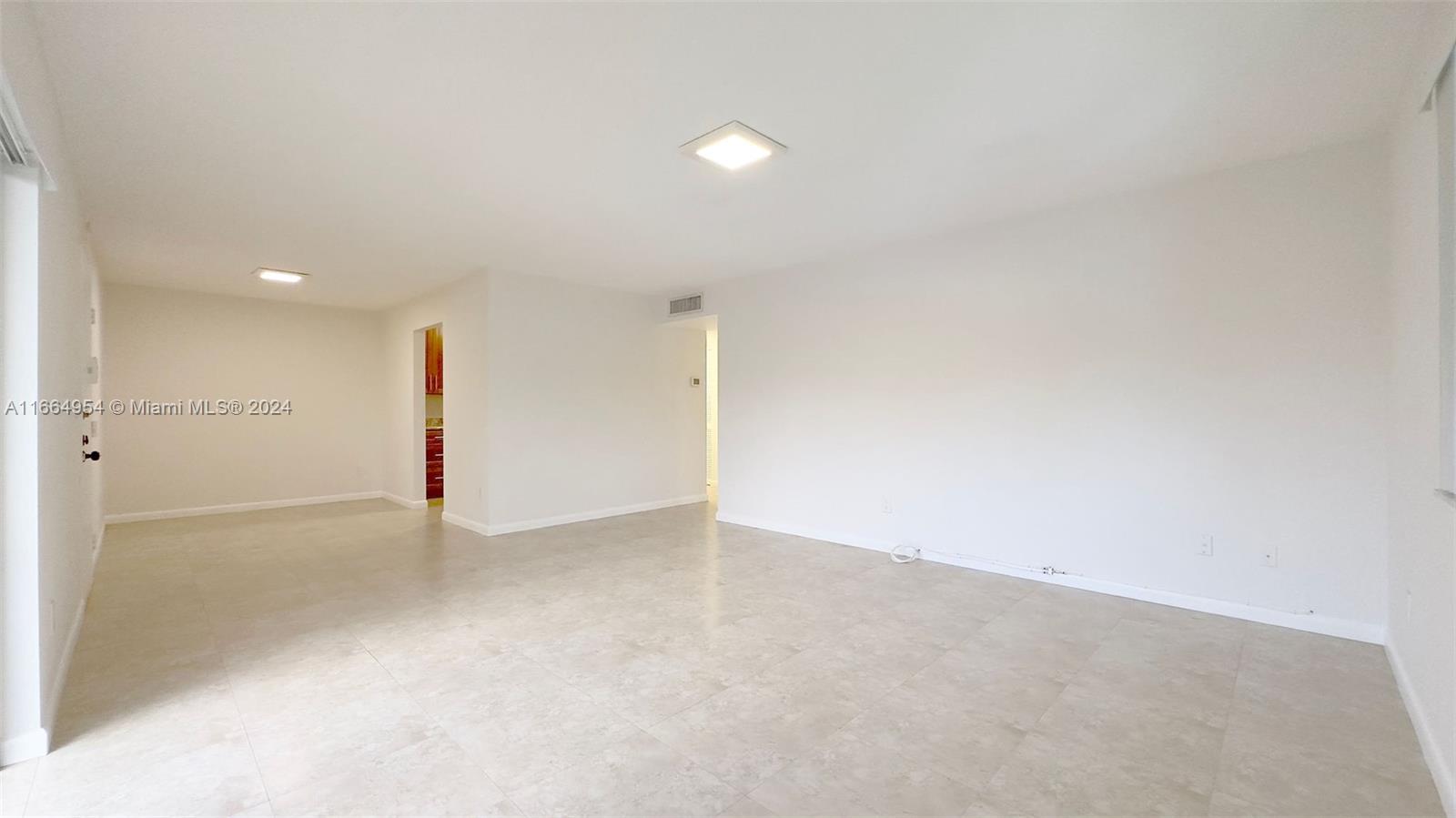 KINGS CREEK WEST CONDO BL - Residential Lease