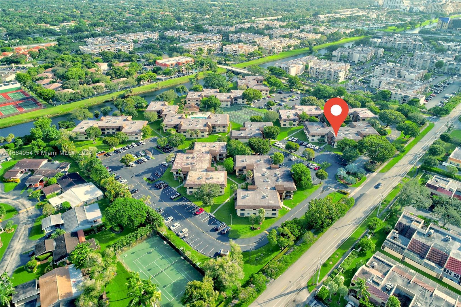 KINGS CREEK WEST CONDO BL - Residential Lease