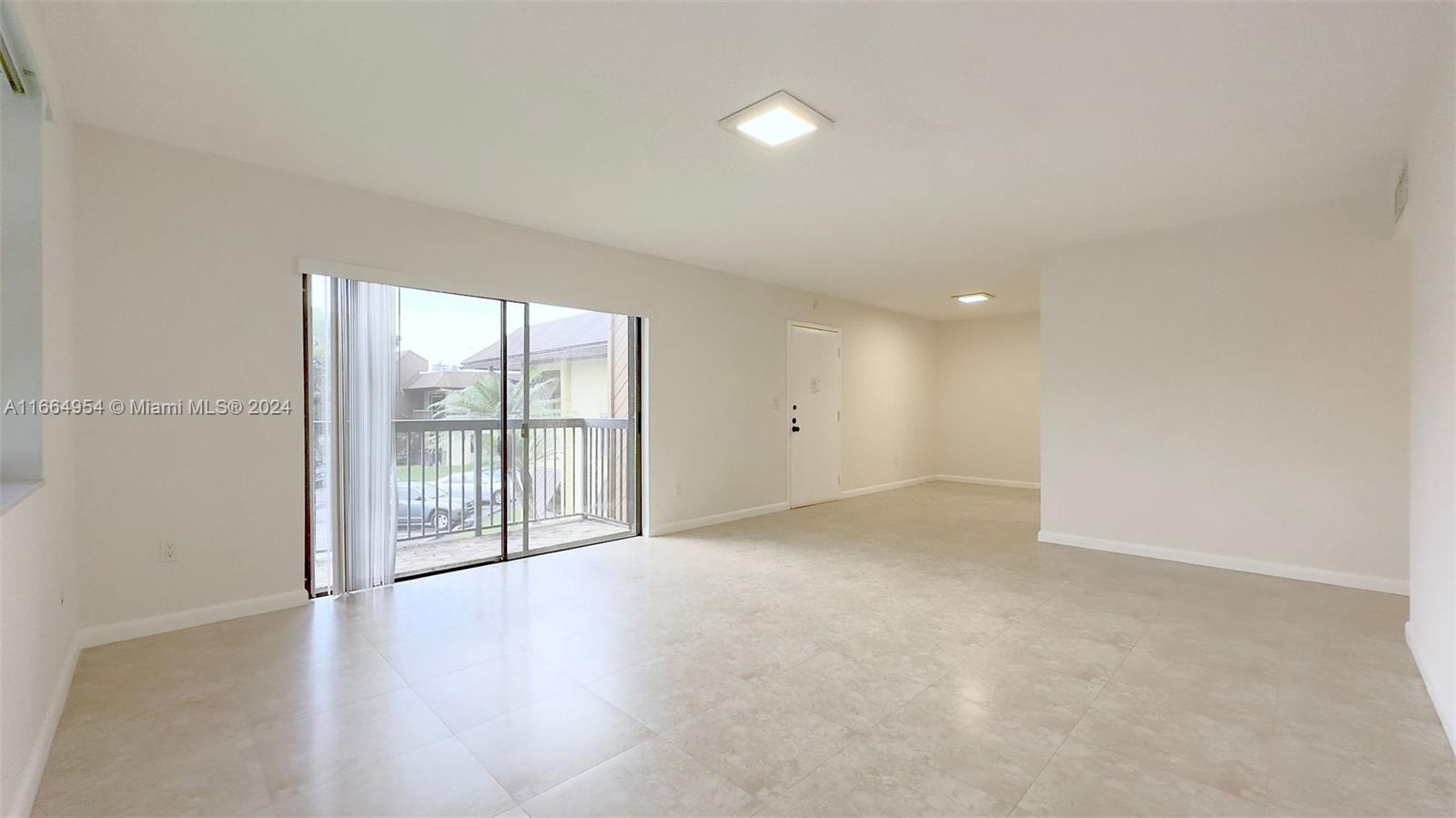 KINGS CREEK WEST CONDO BL - Residential Lease