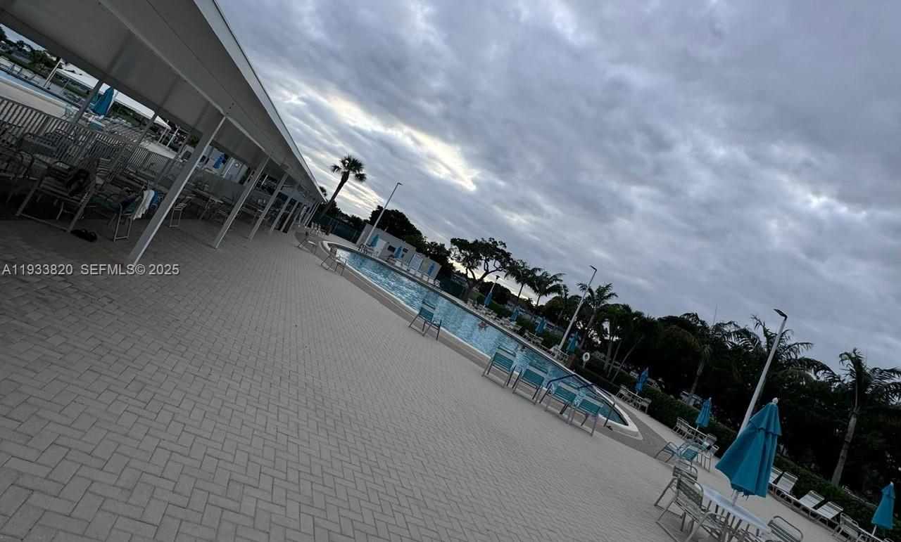 KINGS POINT BRITTANY COND - Residential