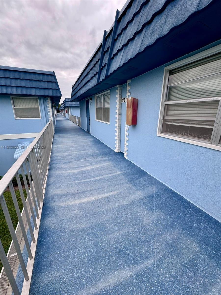KINGS POINT BRITTANY COND - Residential