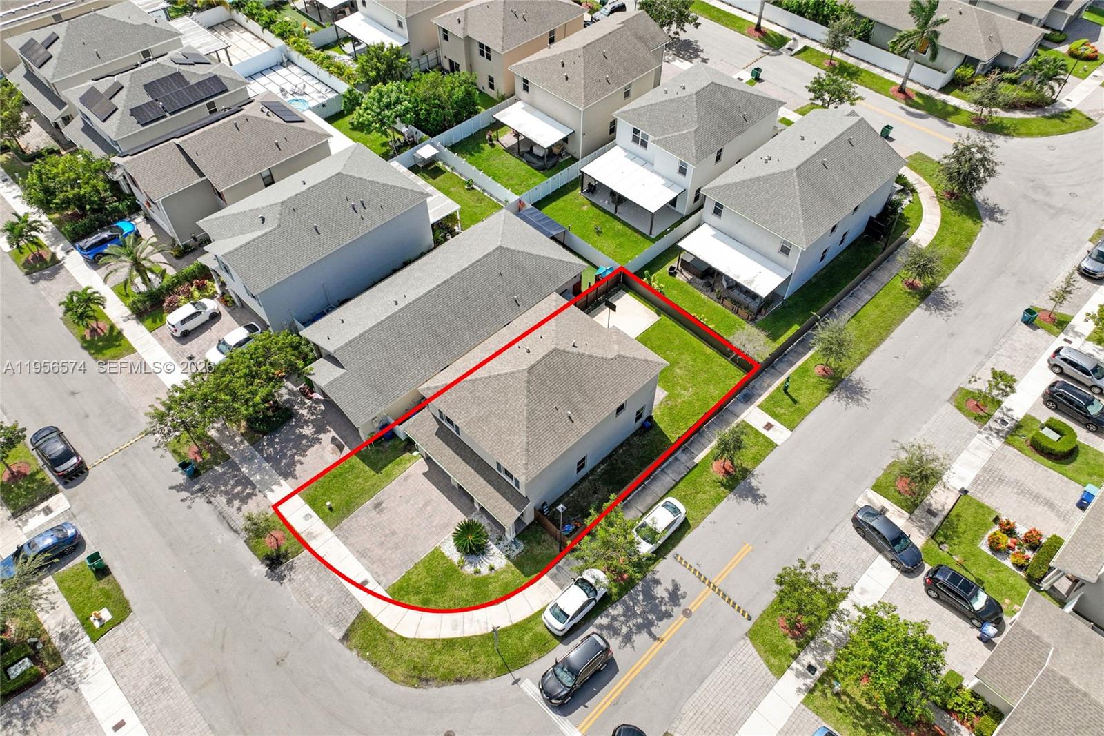 ROYAL HOMES WEST - Residential