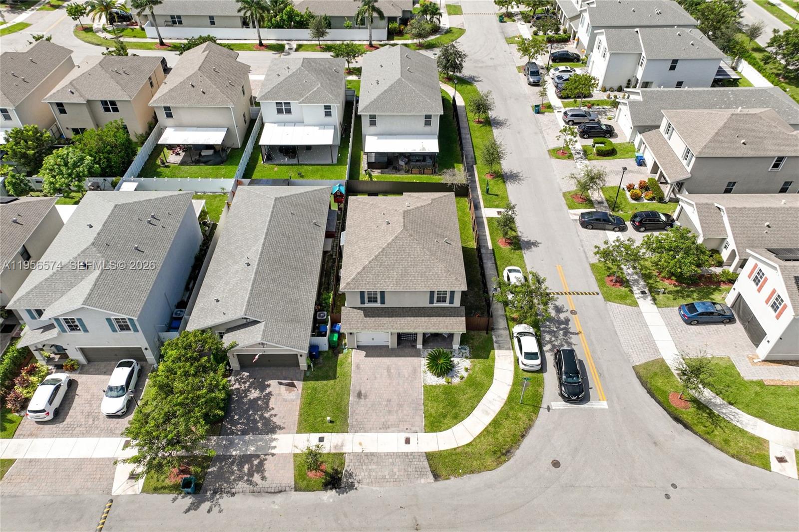 ROYAL HOMES WEST - Residential