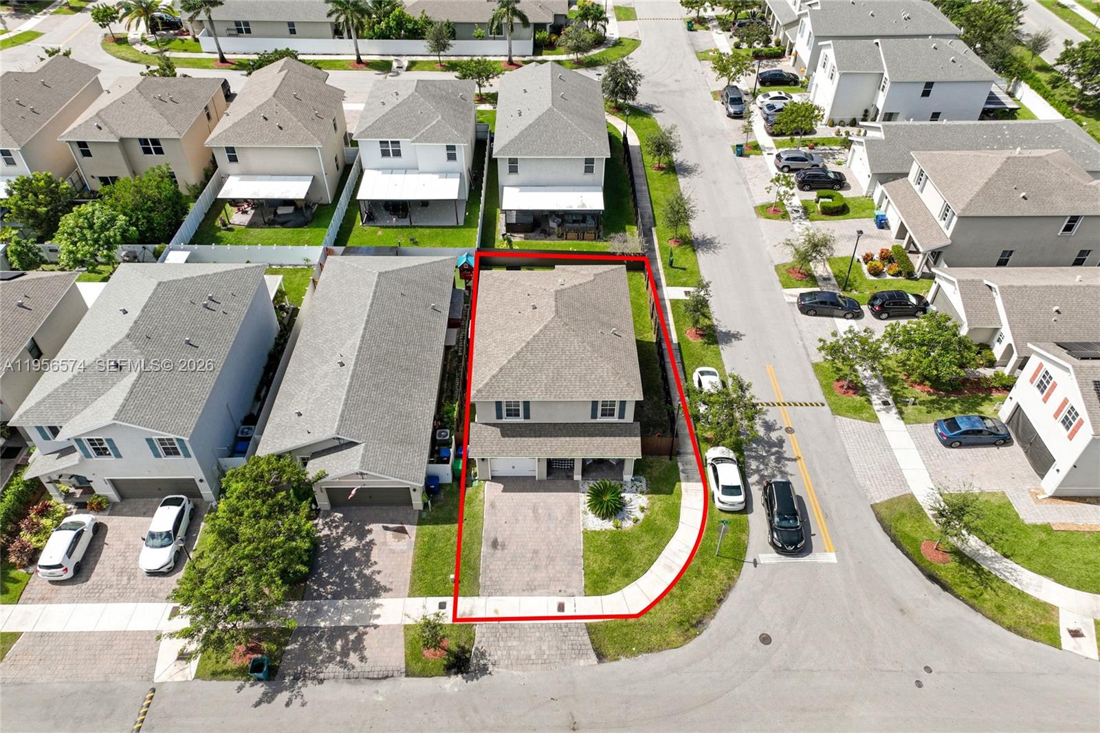 ROYAL HOMES WEST - Residential