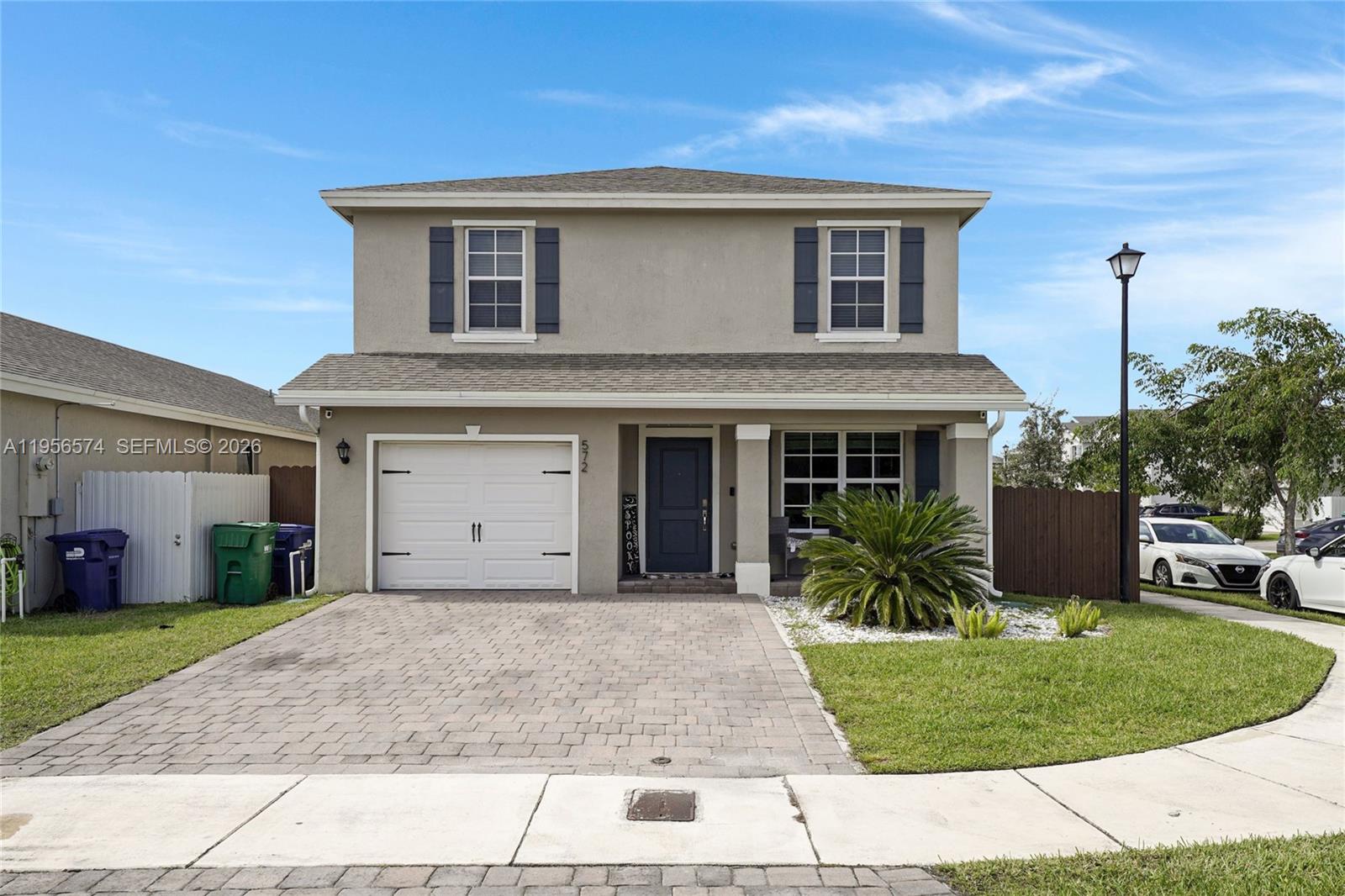 ROYAL HOMES WEST - Residential
