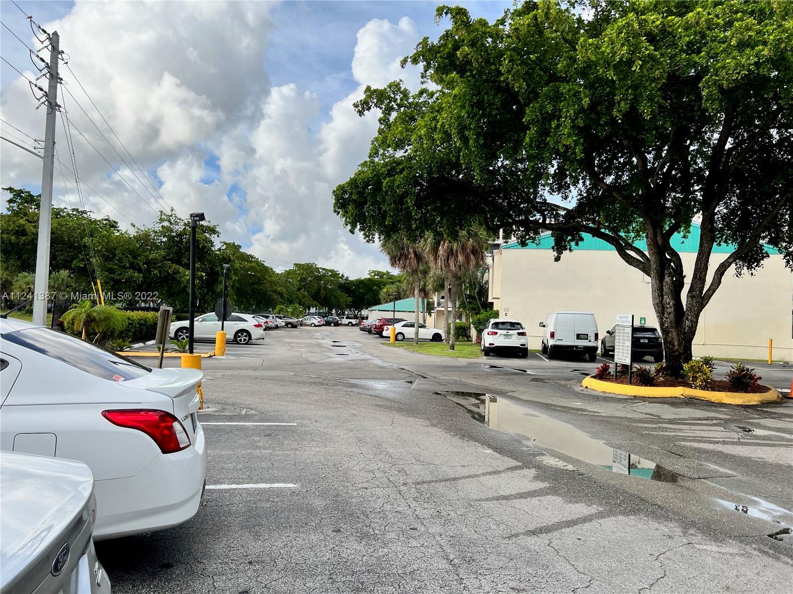 NEWPORT AT LAUDERHILL CON - Residential