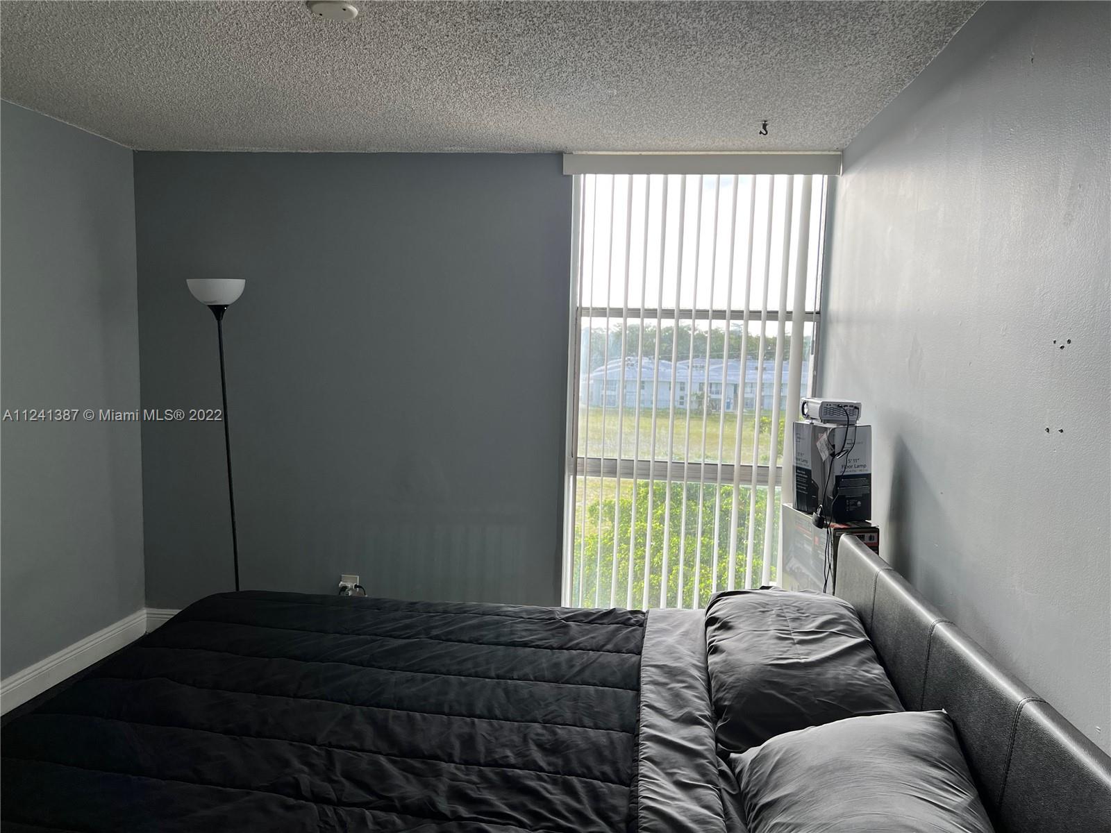 NEWPORT AT LAUDERHILL CON - Residential
