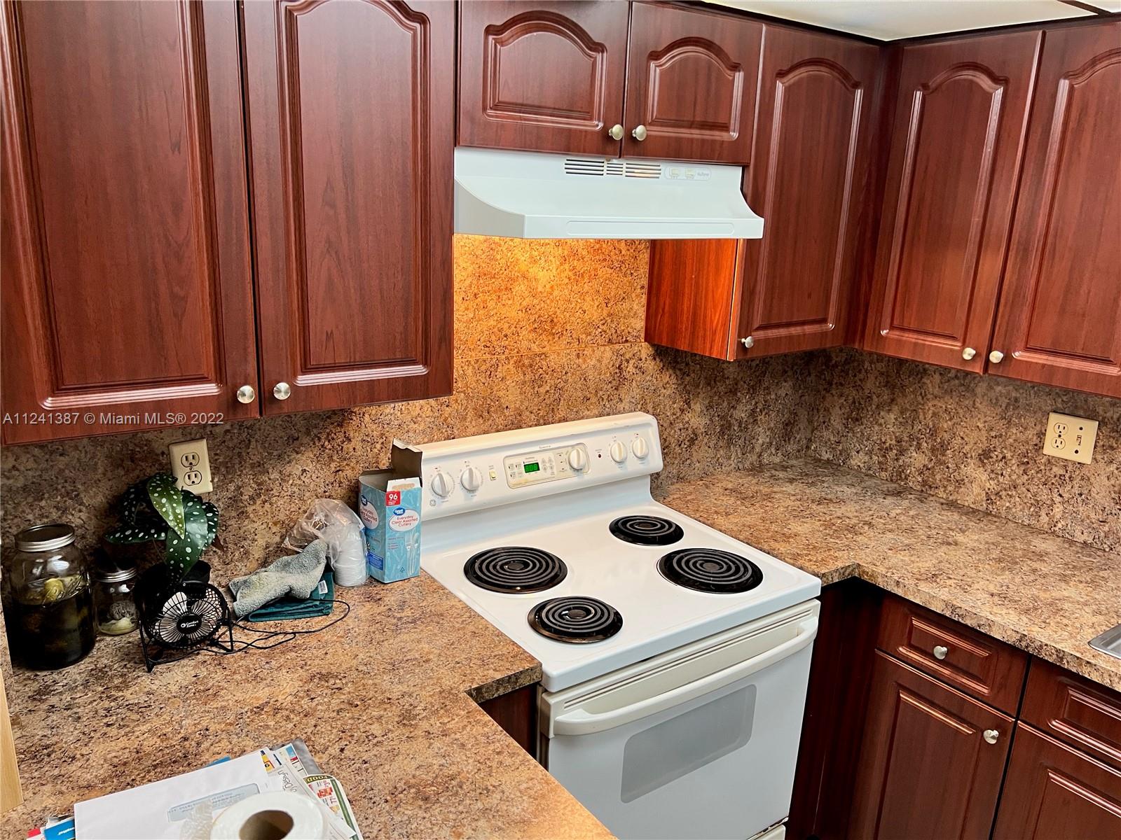 NEWPORT AT LAUDERHILL CON - Residential