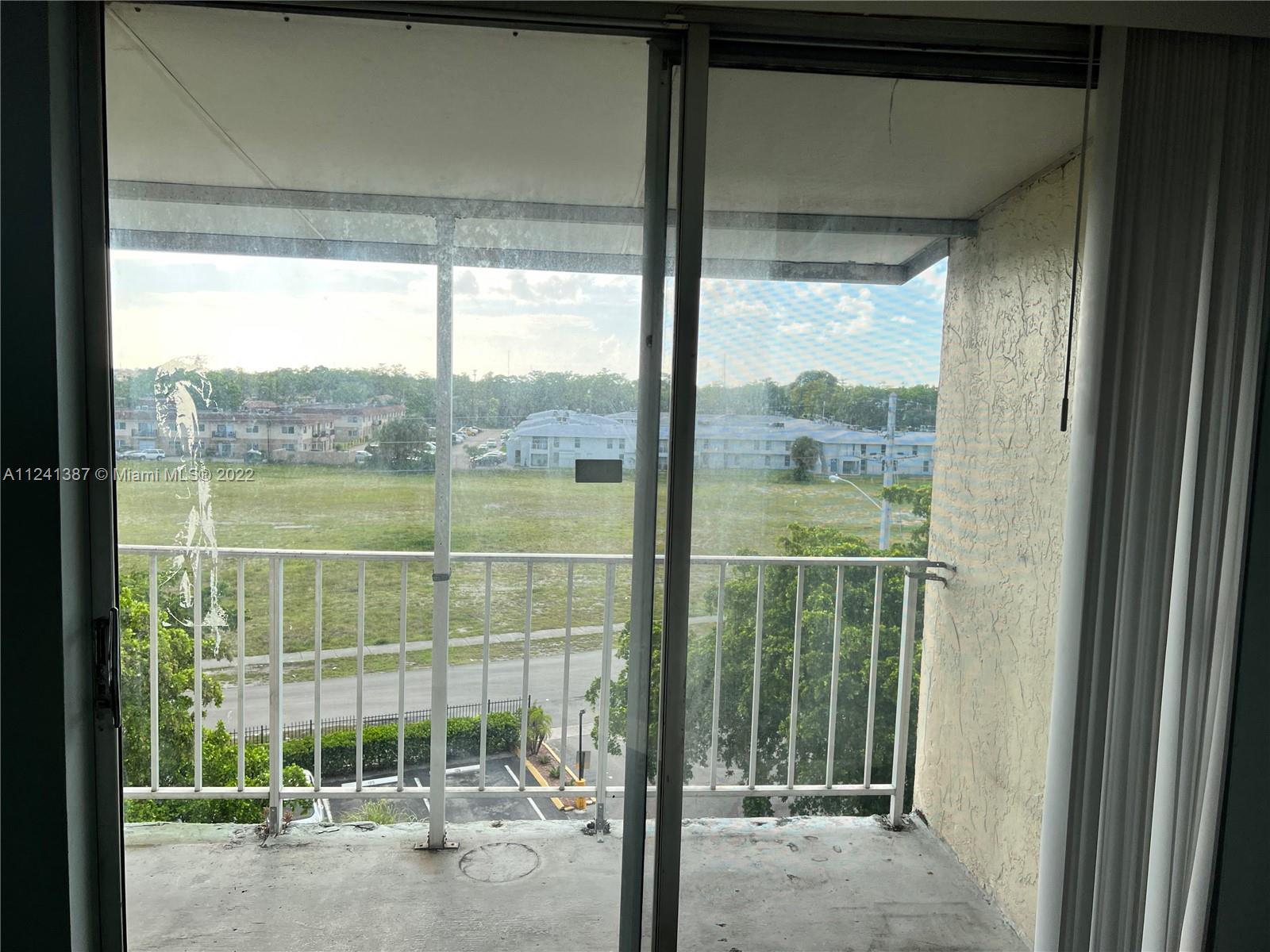 NEWPORT AT LAUDERHILL CON - Residential