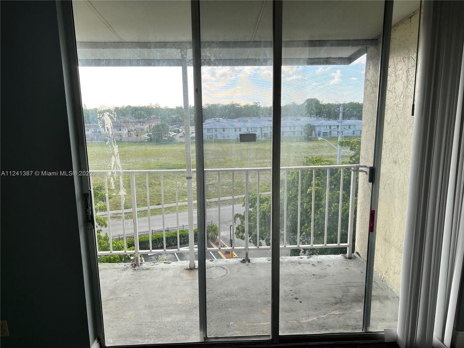 NEWPORT AT LAUDERHILL CON - Residential