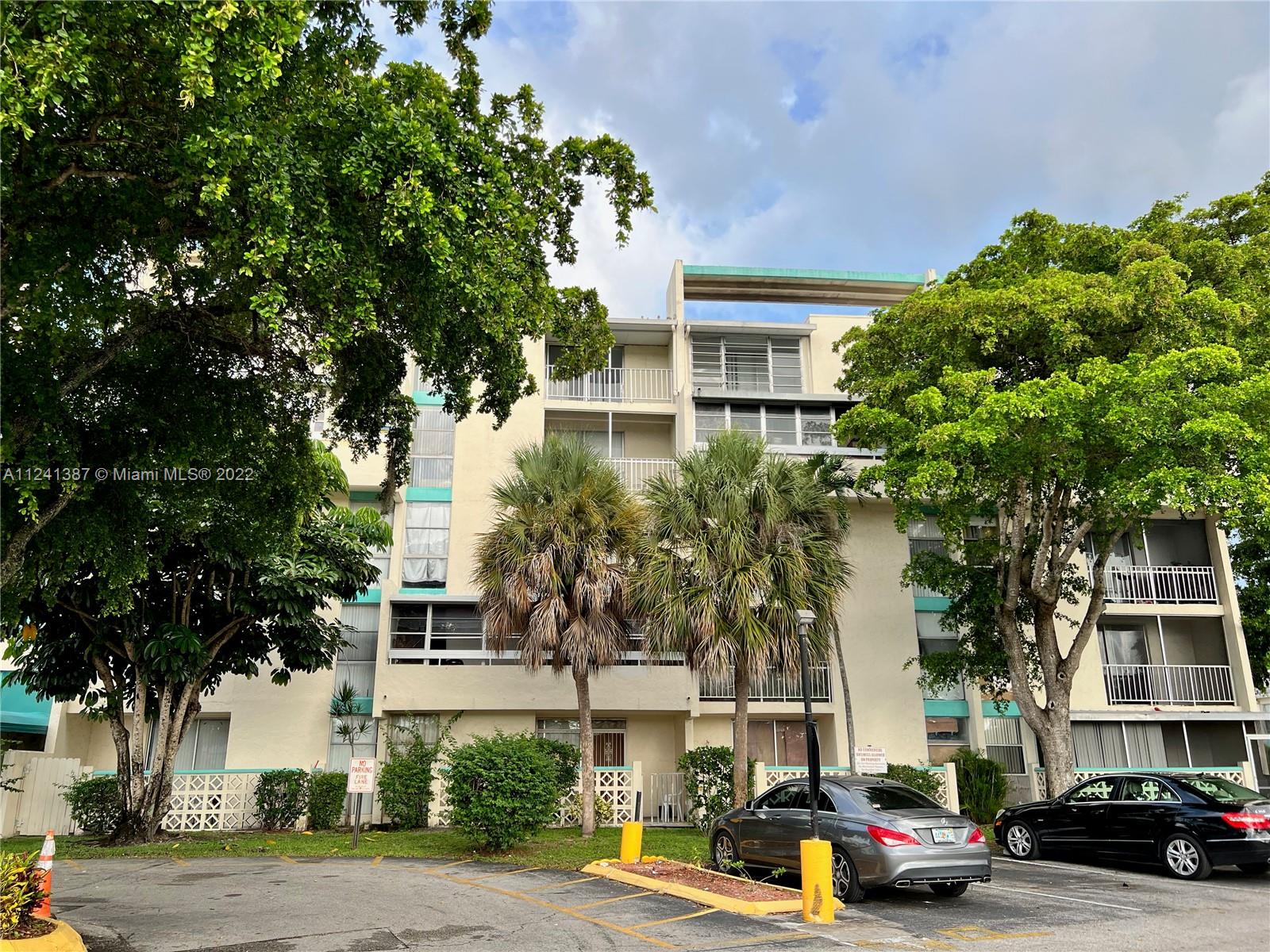 NEWPORT AT LAUDERHILL CON - Residential