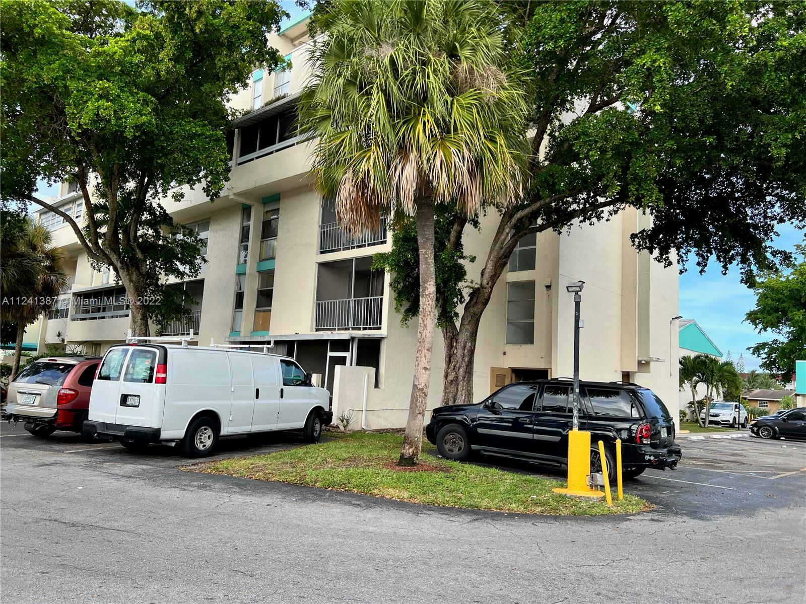 NEWPORT AT LAUDERHILL CON - Residential