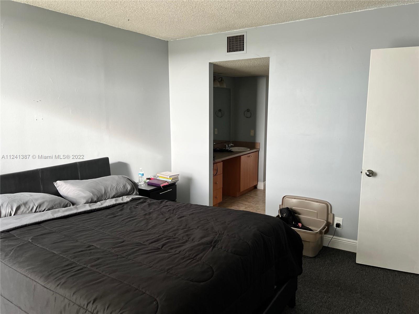 NEWPORT AT LAUDERHILL CON - Residential