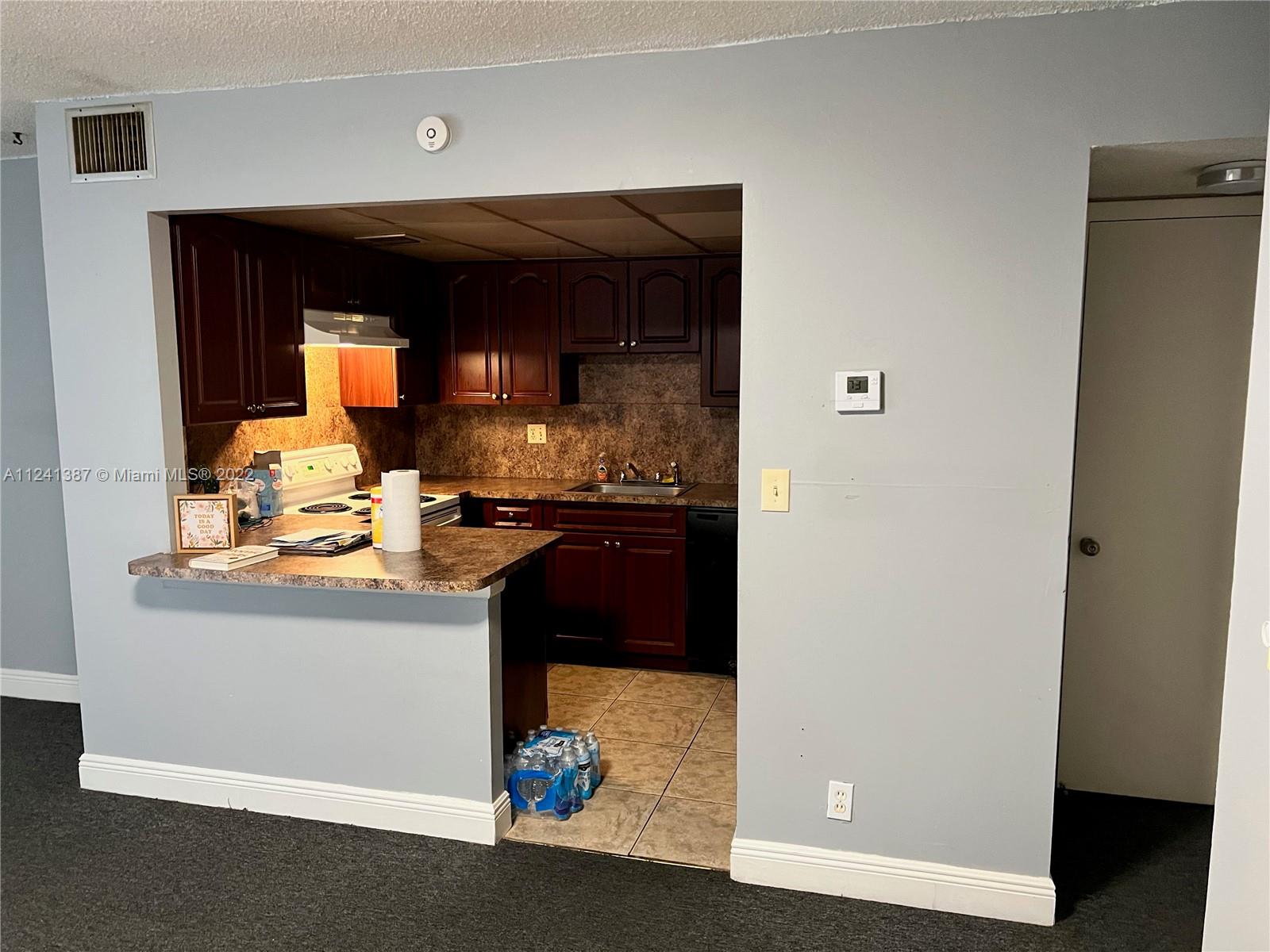 NEWPORT AT LAUDERHILL CON - Residential