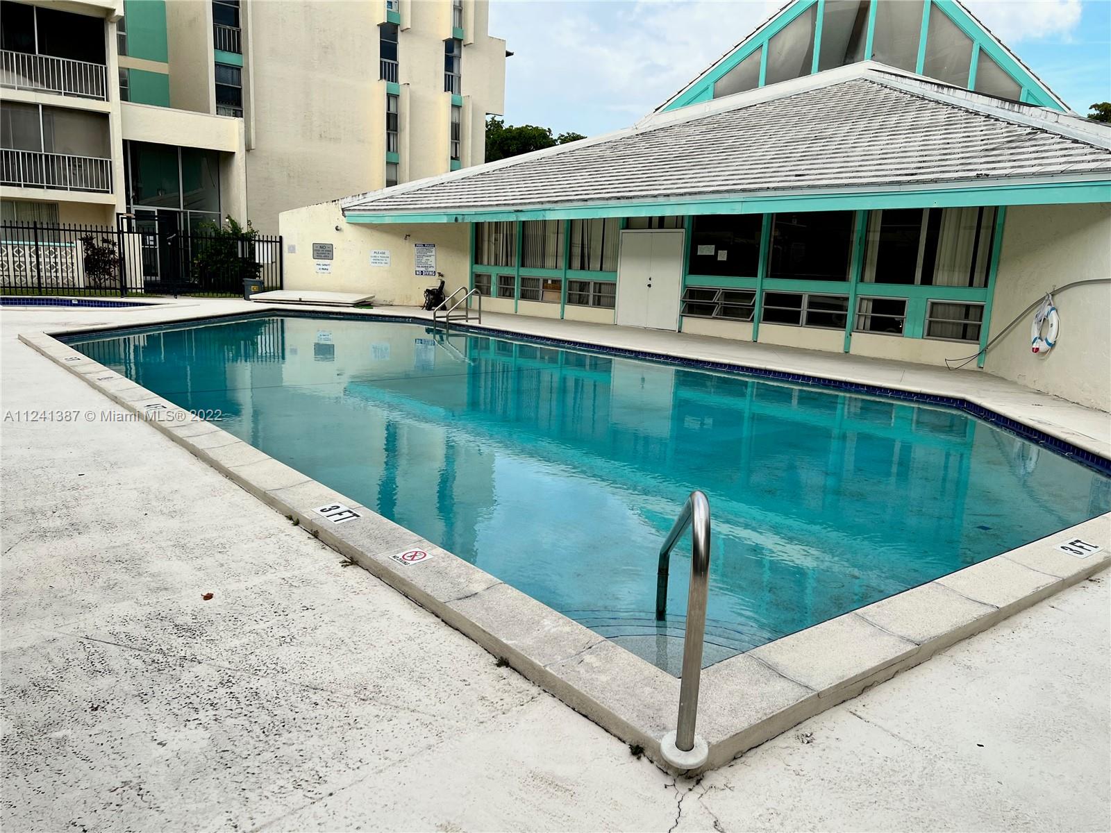 NEWPORT AT LAUDERHILL CON - Residential