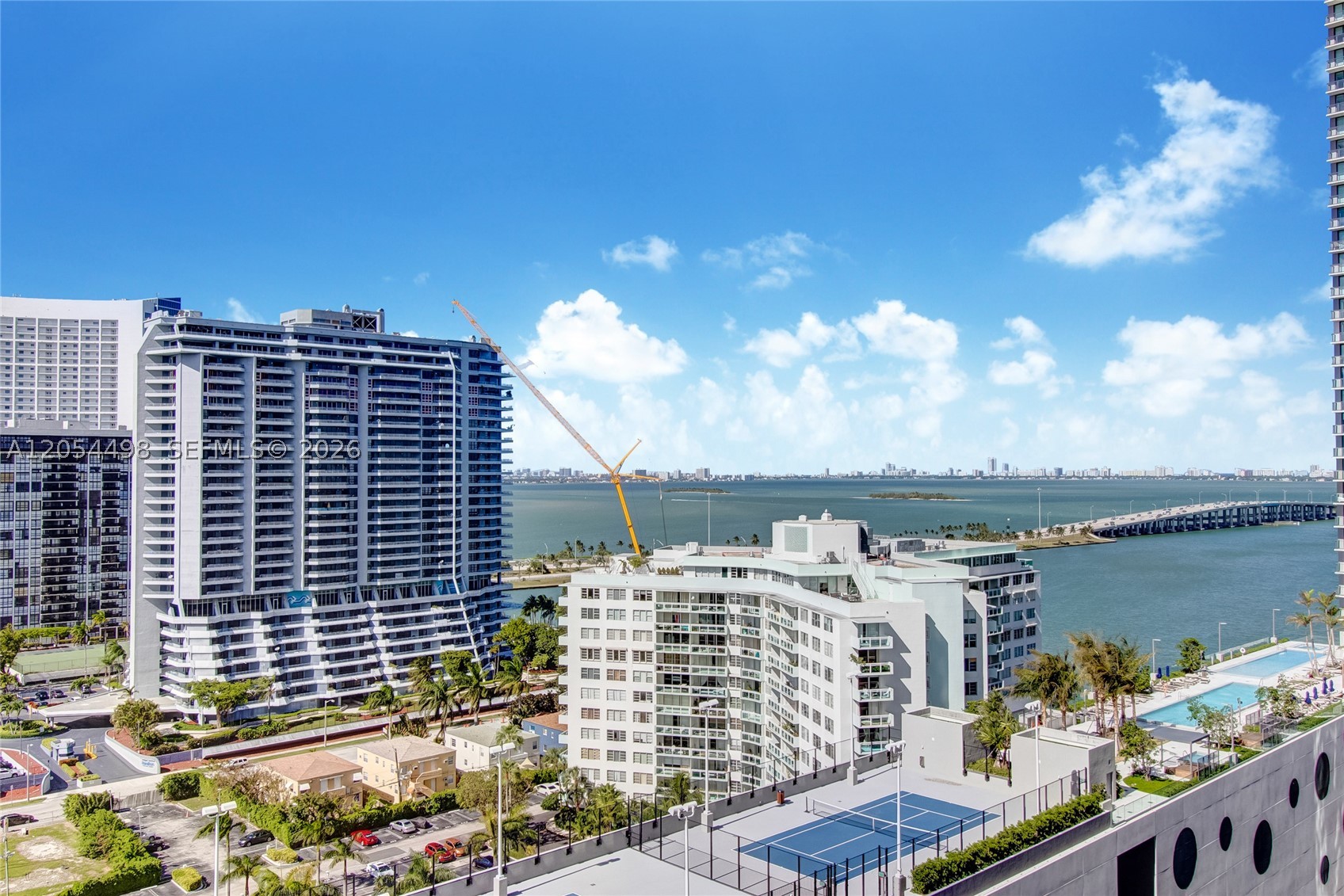 PARAISO BAYVIEWS CONDO - Residential