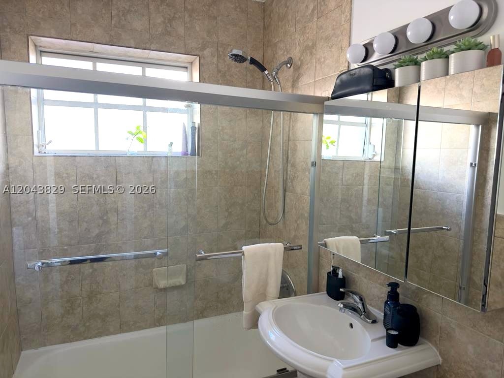 THE LORENA CONDO - Residential