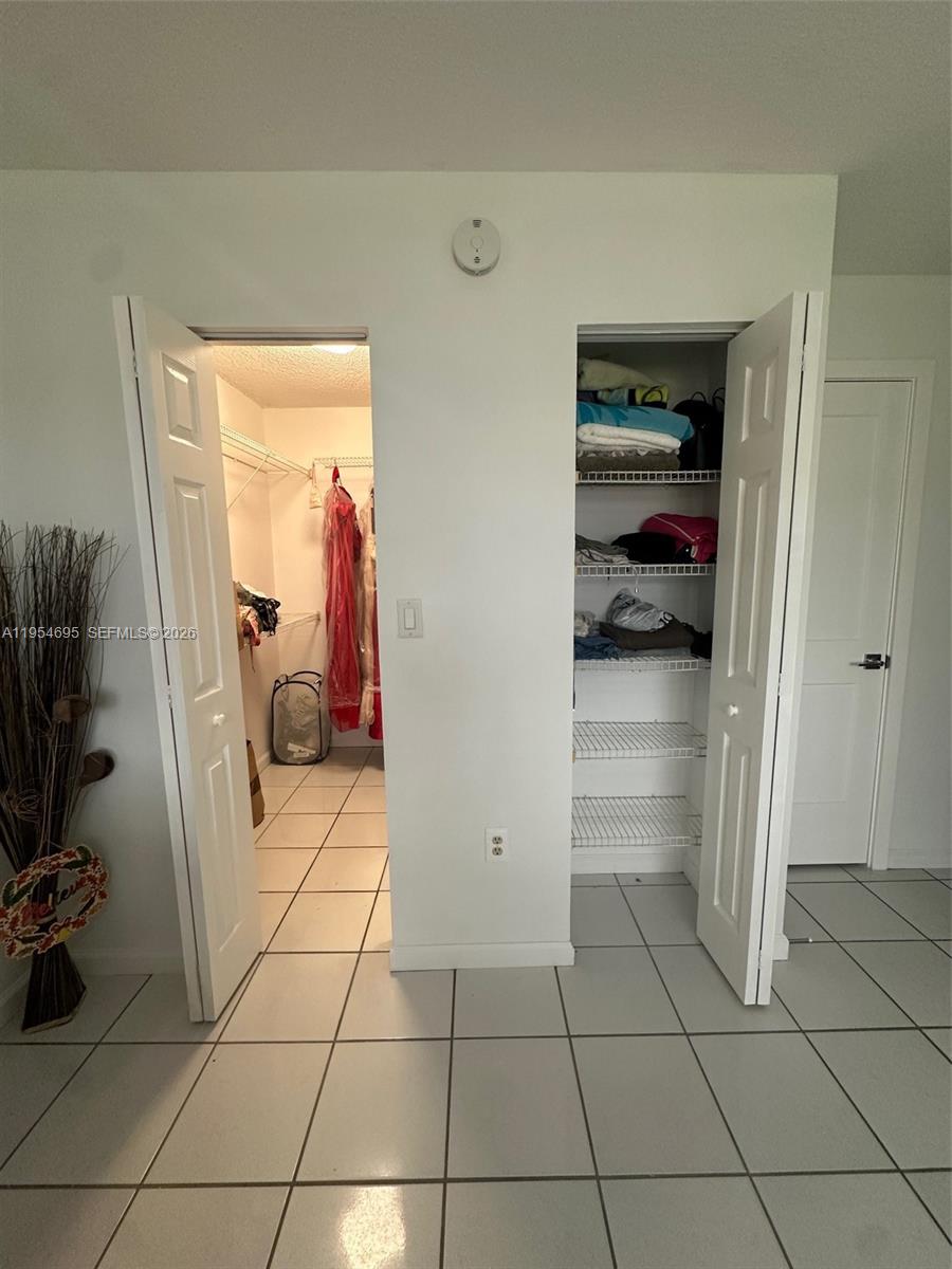 TREASURE OF KENDALL CONDO - Residential