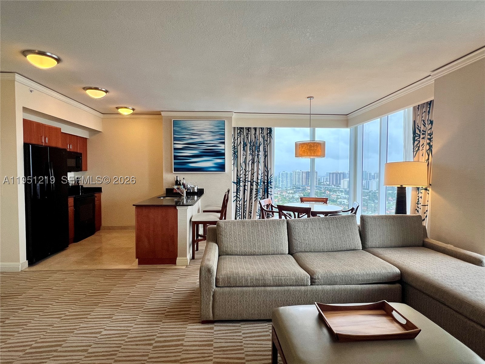 TRUMP INTERNATIONAL - Residential