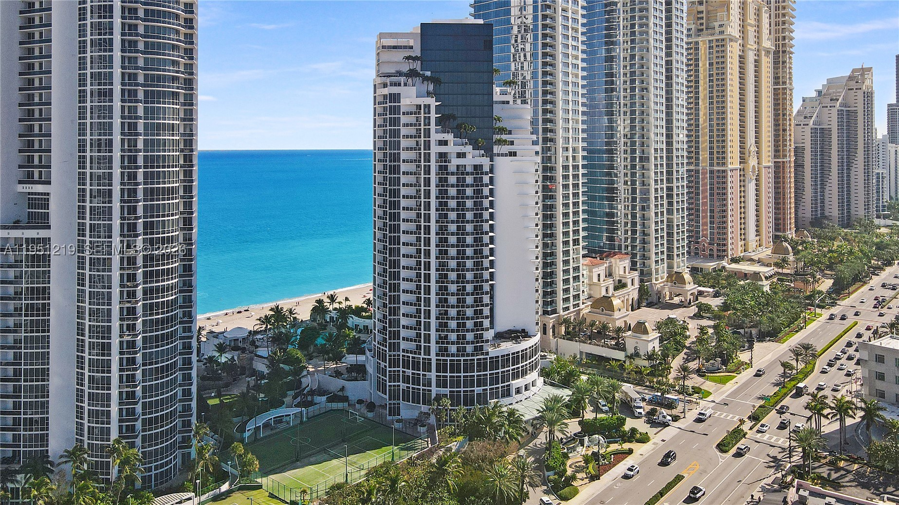 TRUMP INTERNATIONAL - Residential
