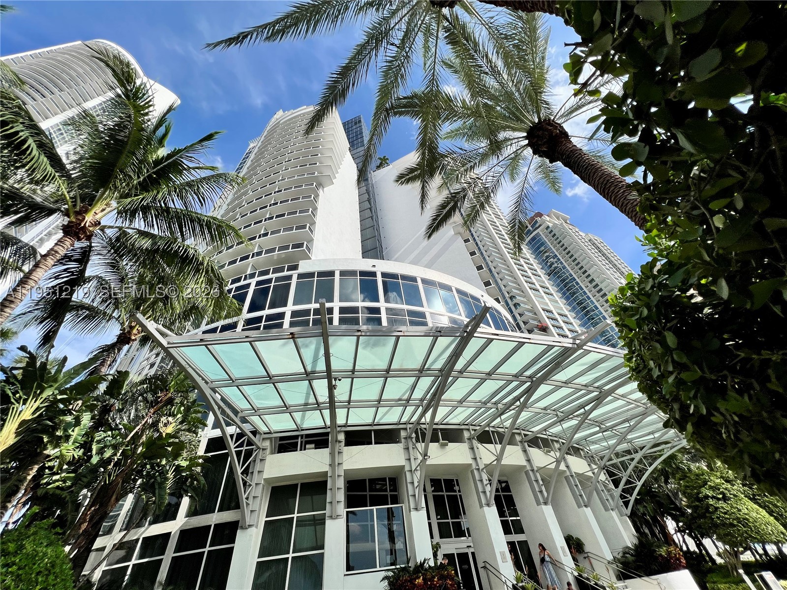 TRUMP INTERNATIONAL - Residential
