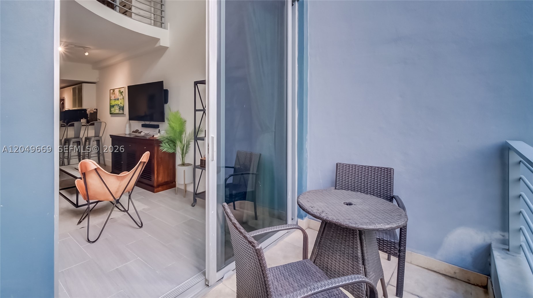 LOFTS AT MAYFAIR CONDO - Residential Lease