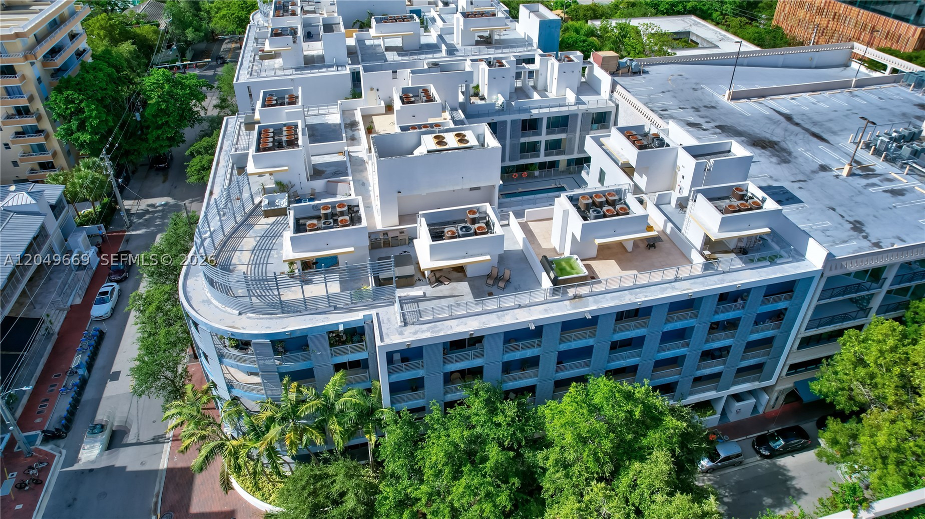 LOFTS AT MAYFAIR CONDO - Residential Lease