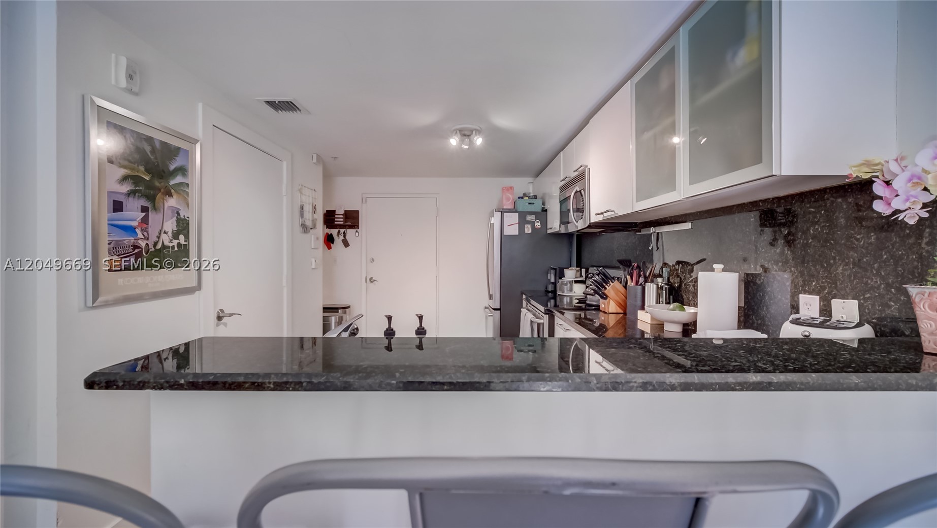 LOFTS AT MAYFAIR CONDO - Residential Lease