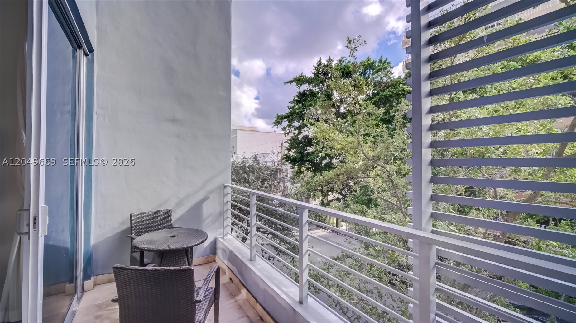 LOFTS AT MAYFAIR CONDO - Residential Lease