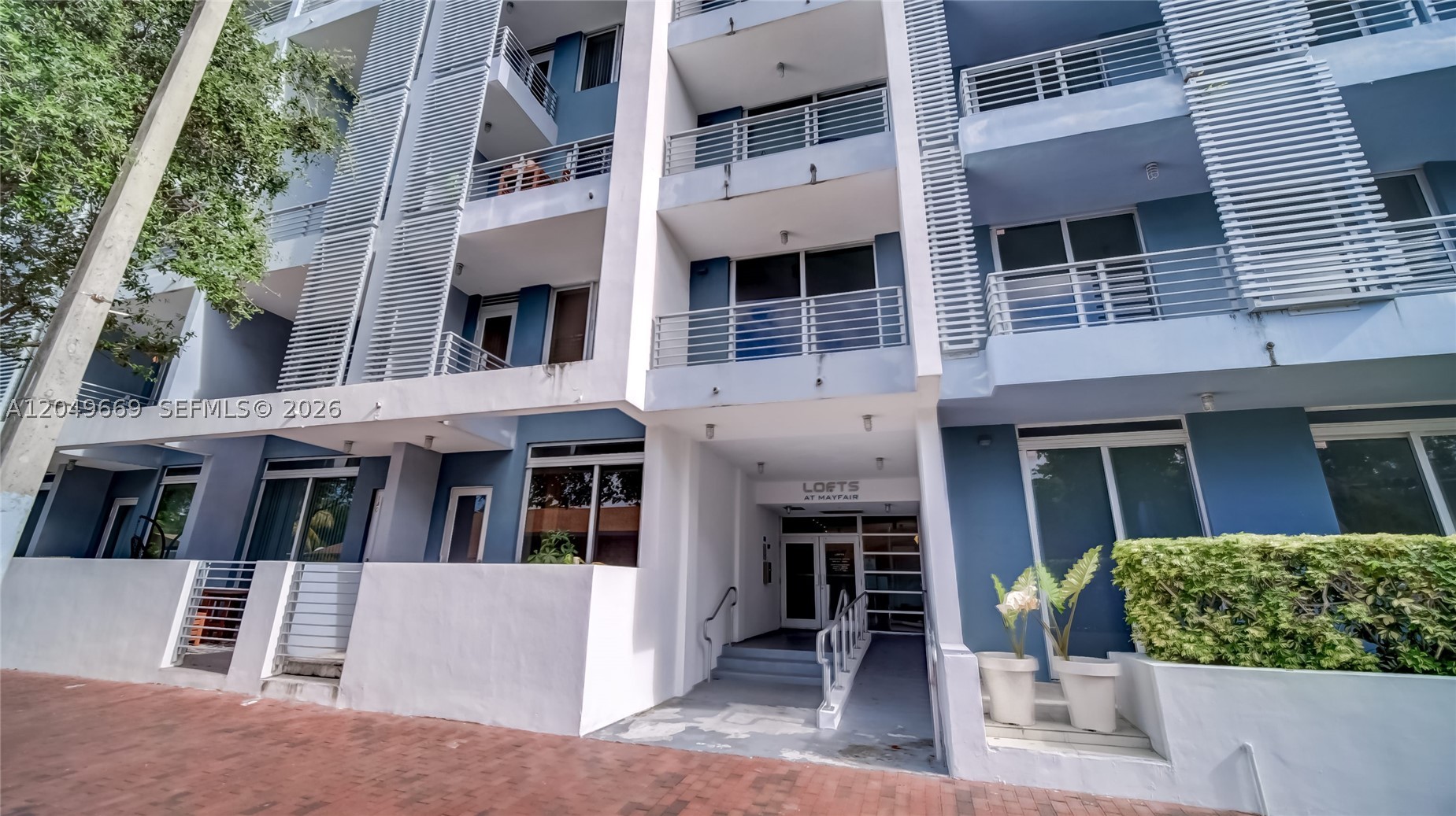 LOFTS AT MAYFAIR CONDO - Residential Lease