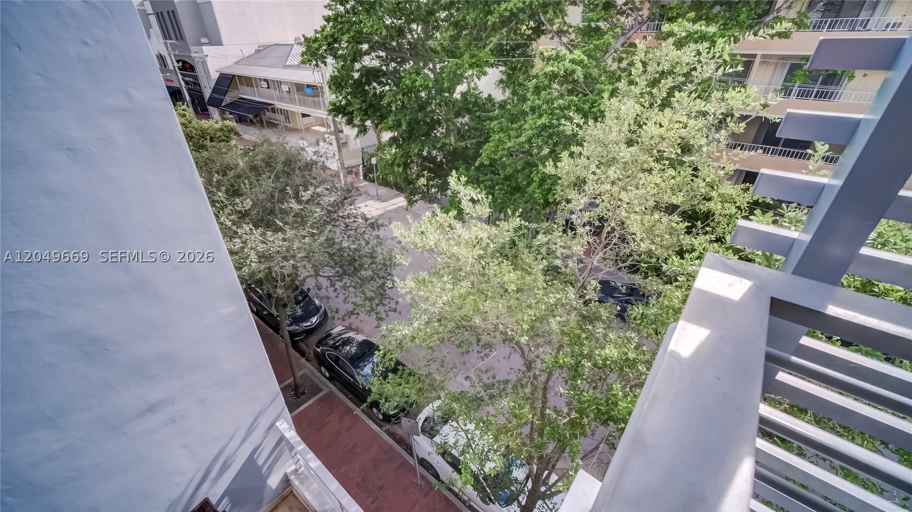 LOFTS AT MAYFAIR CONDO - Residential Lease