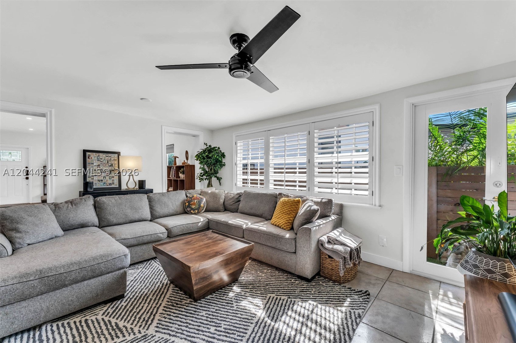 SILVER BLUFF EST-SEC B - Residential