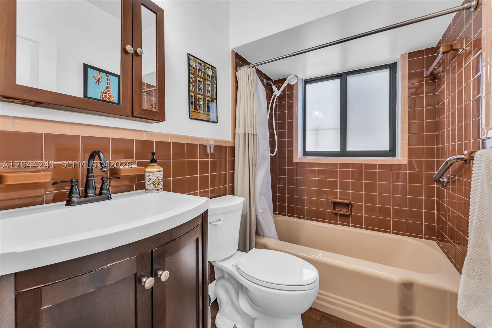 SILVER BLUFF EST-SEC B - Residential