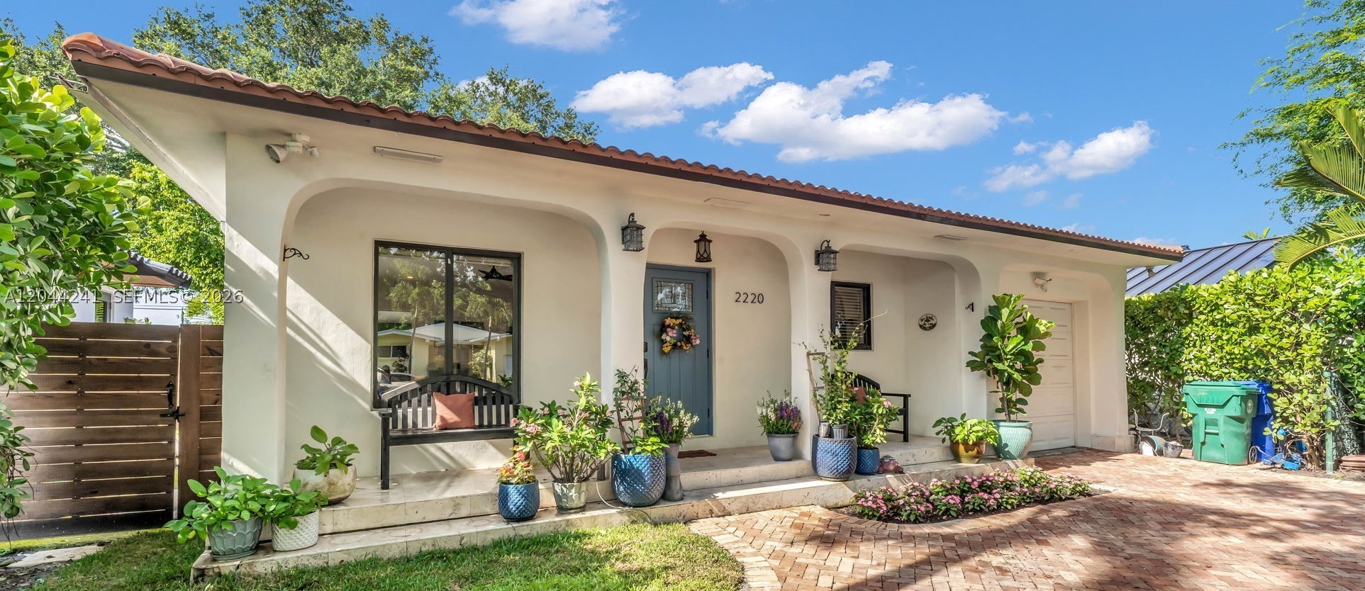 SILVER BLUFF EST-SEC B - Residential