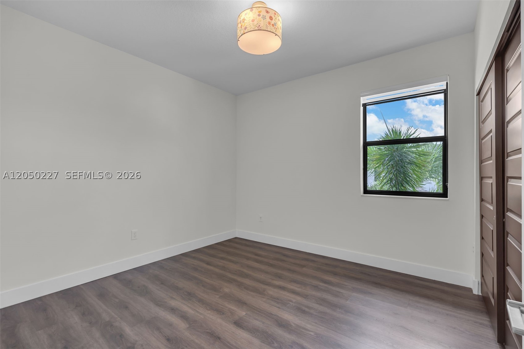 DUNNWOODY LAKE - Residential