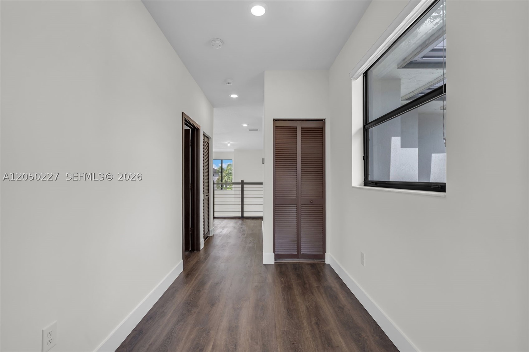 DUNNWOODY LAKE - Residential
