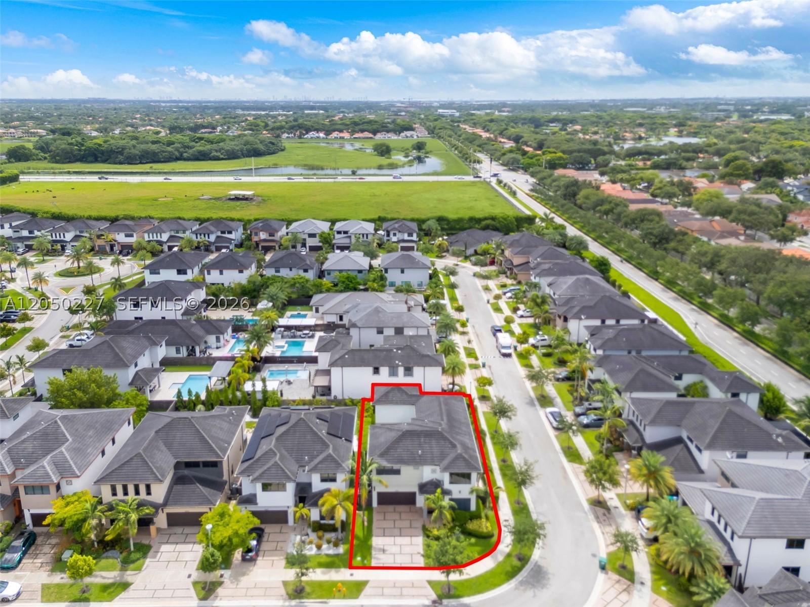 DUNNWOODY LAKE - Residential