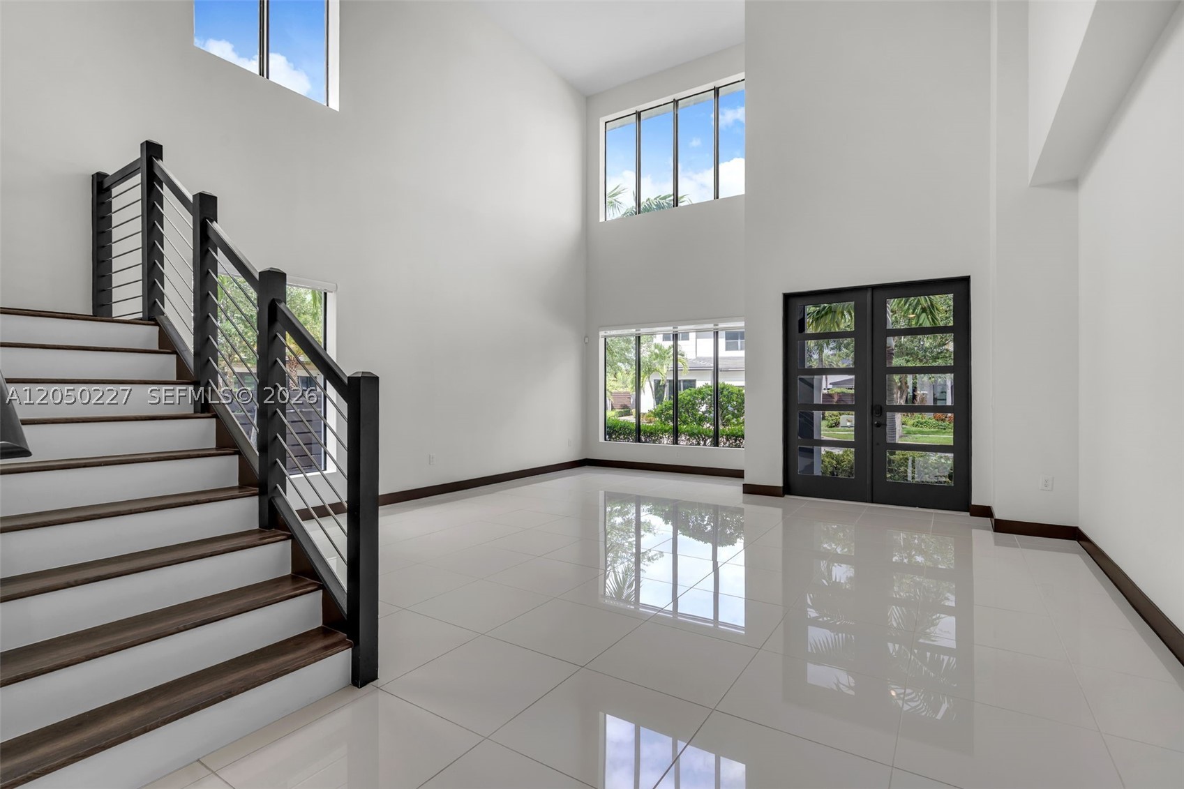 DUNNWOODY LAKE - Residential