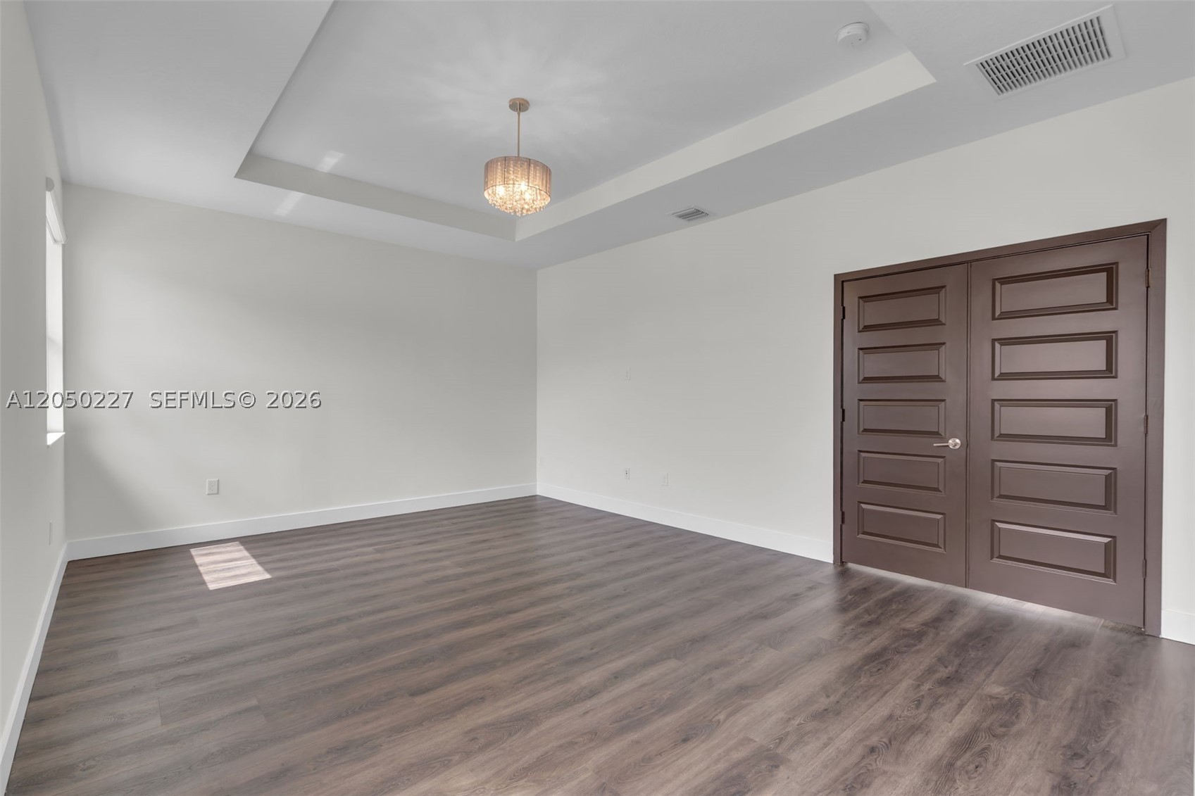 DUNNWOODY LAKE - Residential