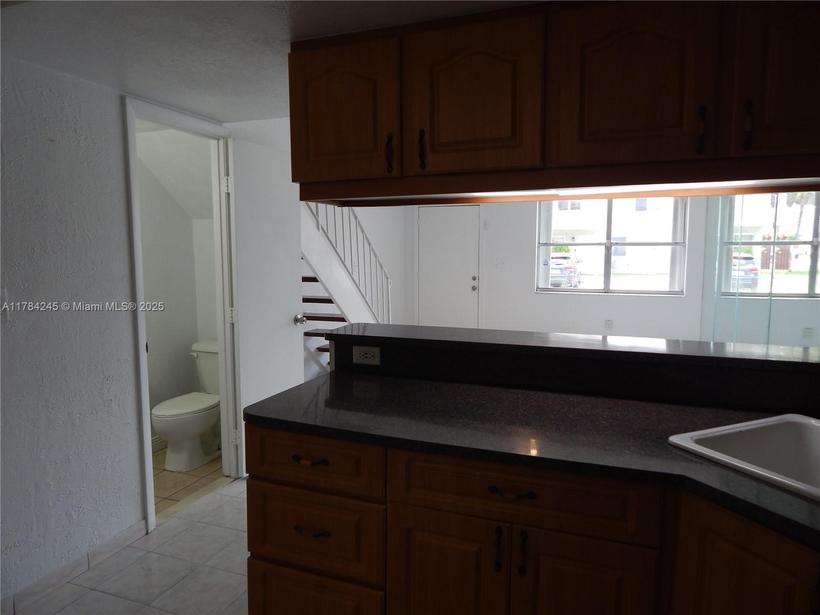 OASIS EN MANGO HILL CONDO - Residential Lease