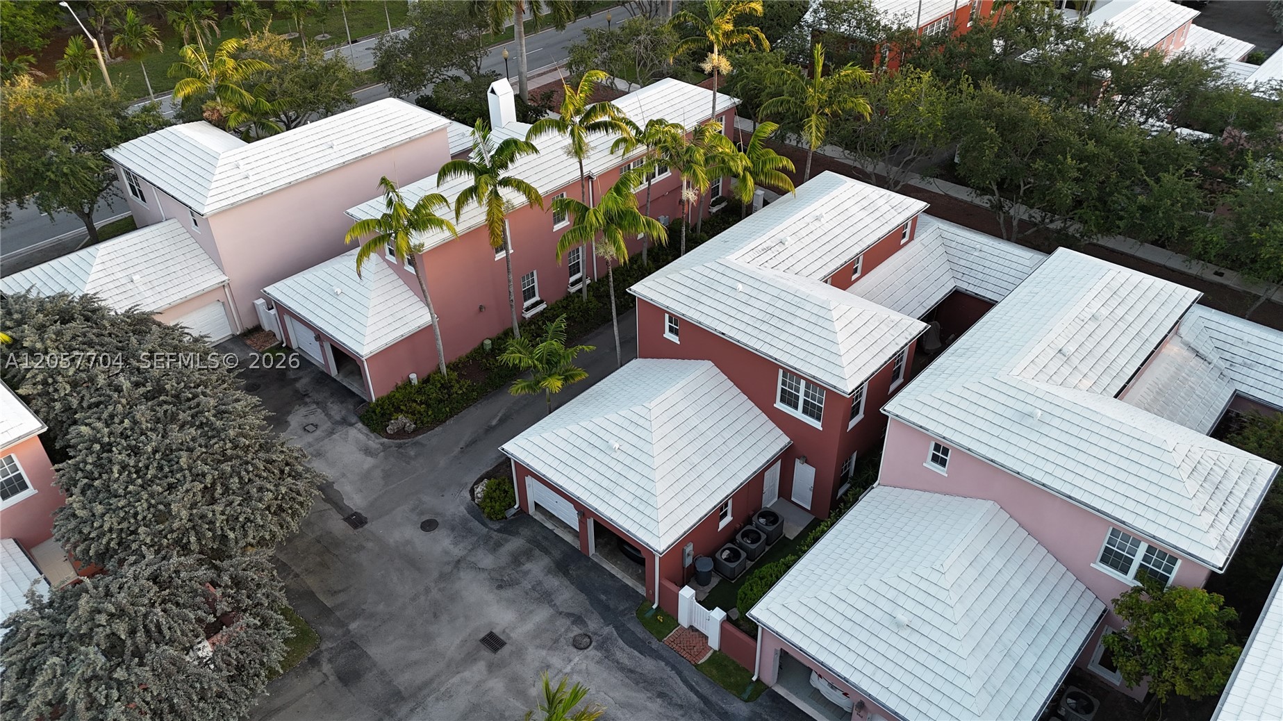 BERMUDA VLG AT CORAL GABL - Residential