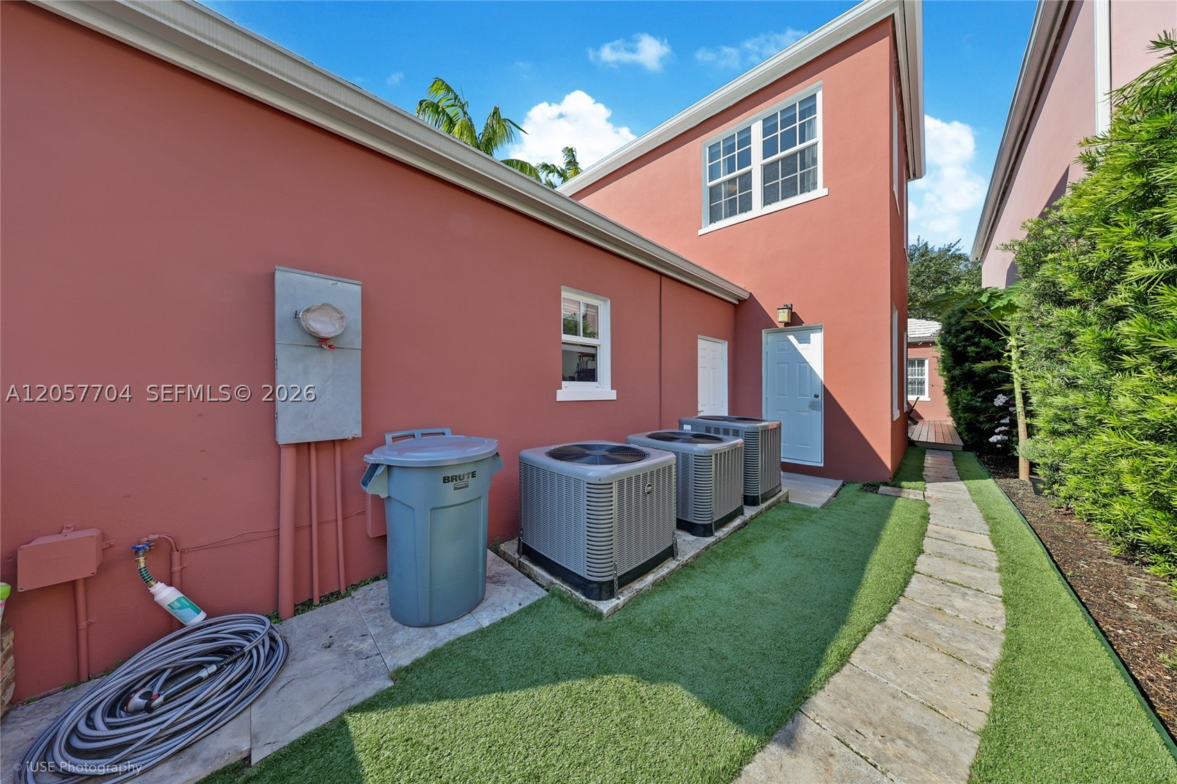 BERMUDA VLG AT CORAL GABL - Residential