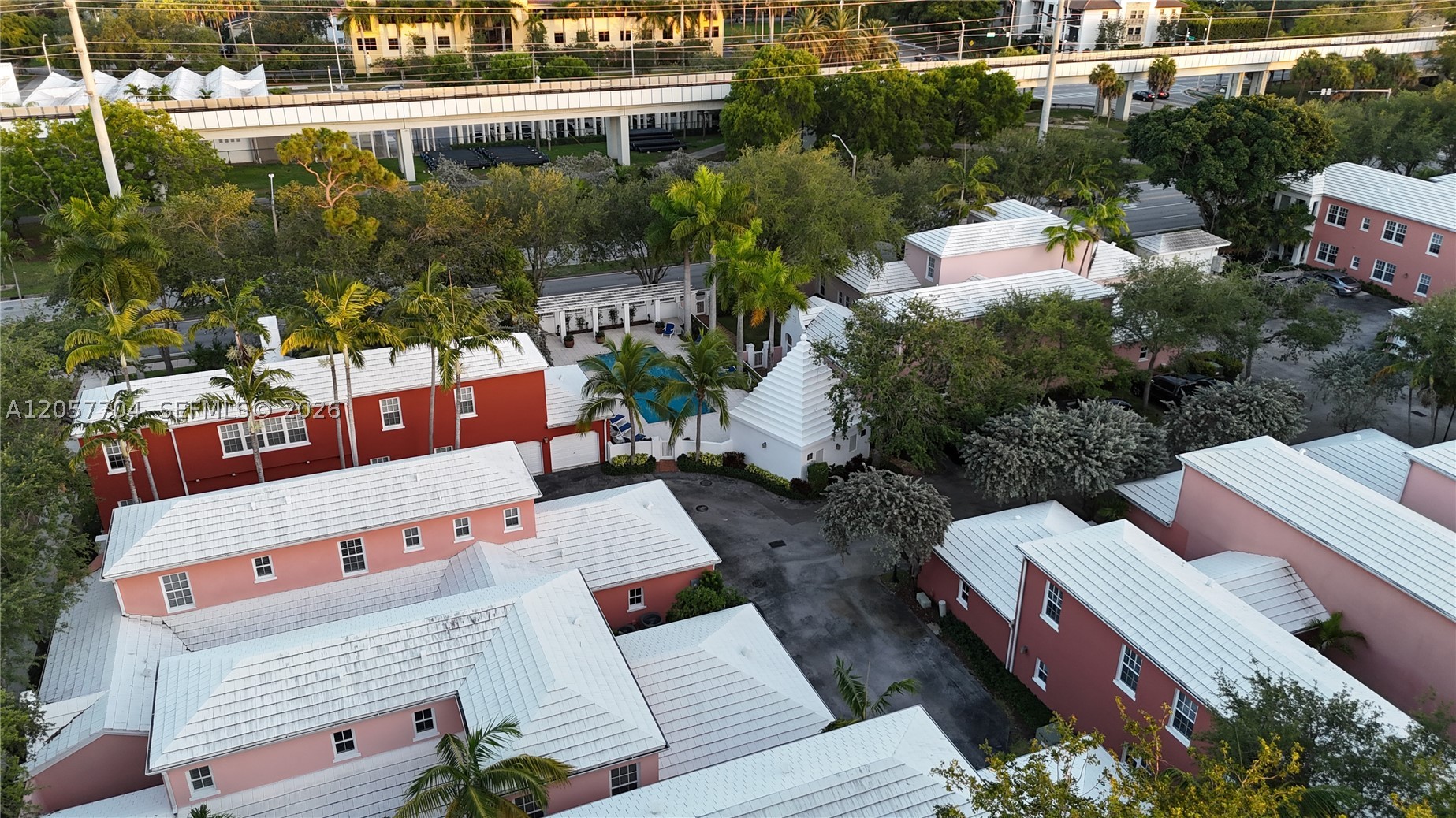 BERMUDA VLG AT CORAL GABL - Residential