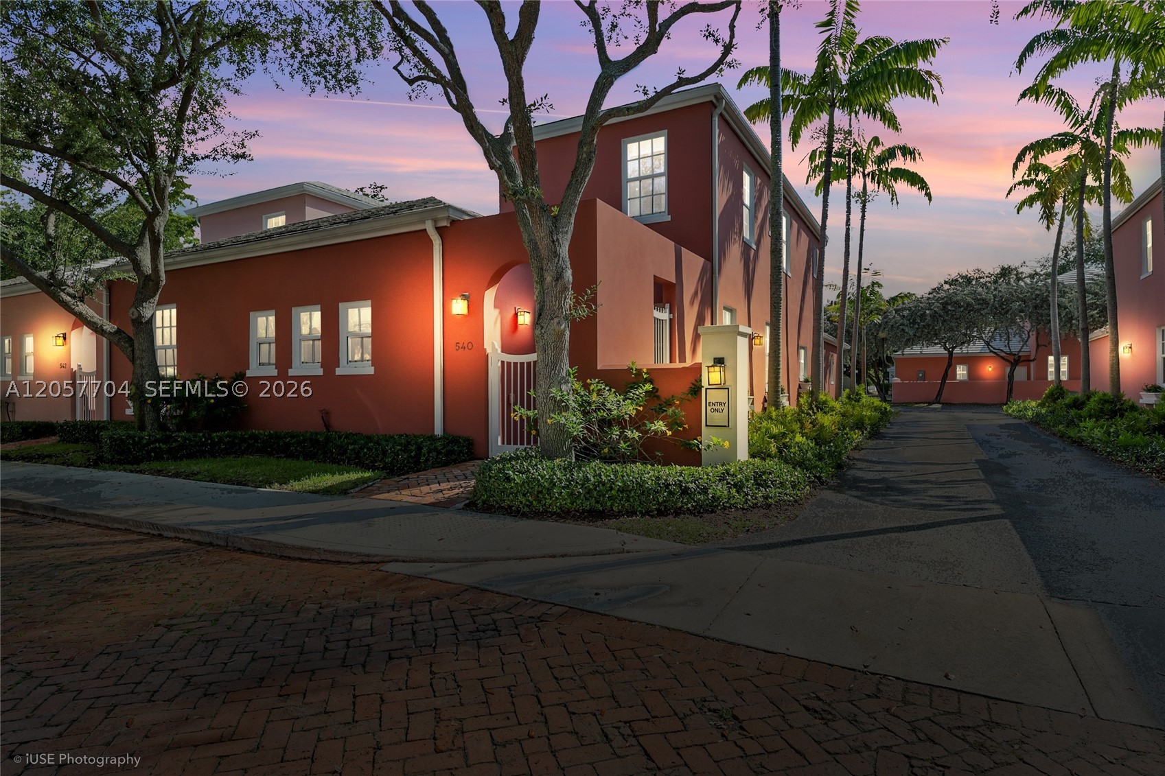 BERMUDA VLG AT CORAL GABL - Residential