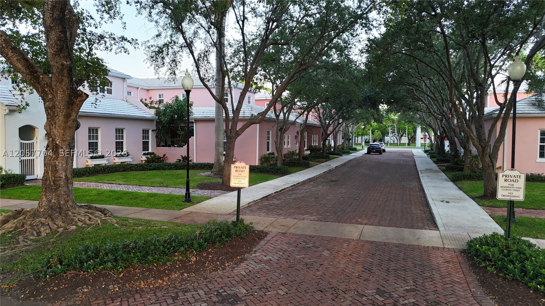 BERMUDA VLG AT CORAL GABL - Residential