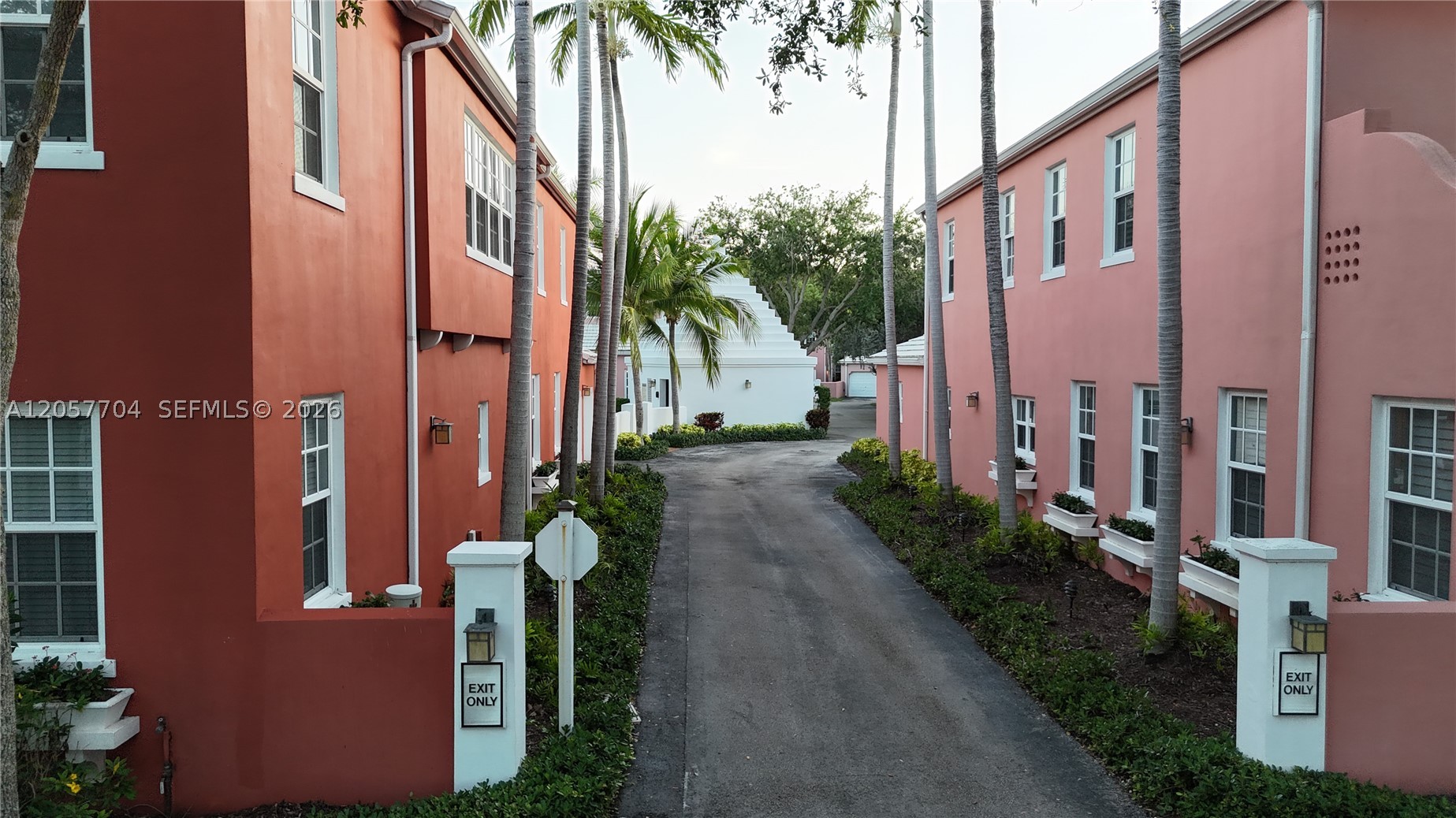 BERMUDA VLG AT CORAL GABL - Residential