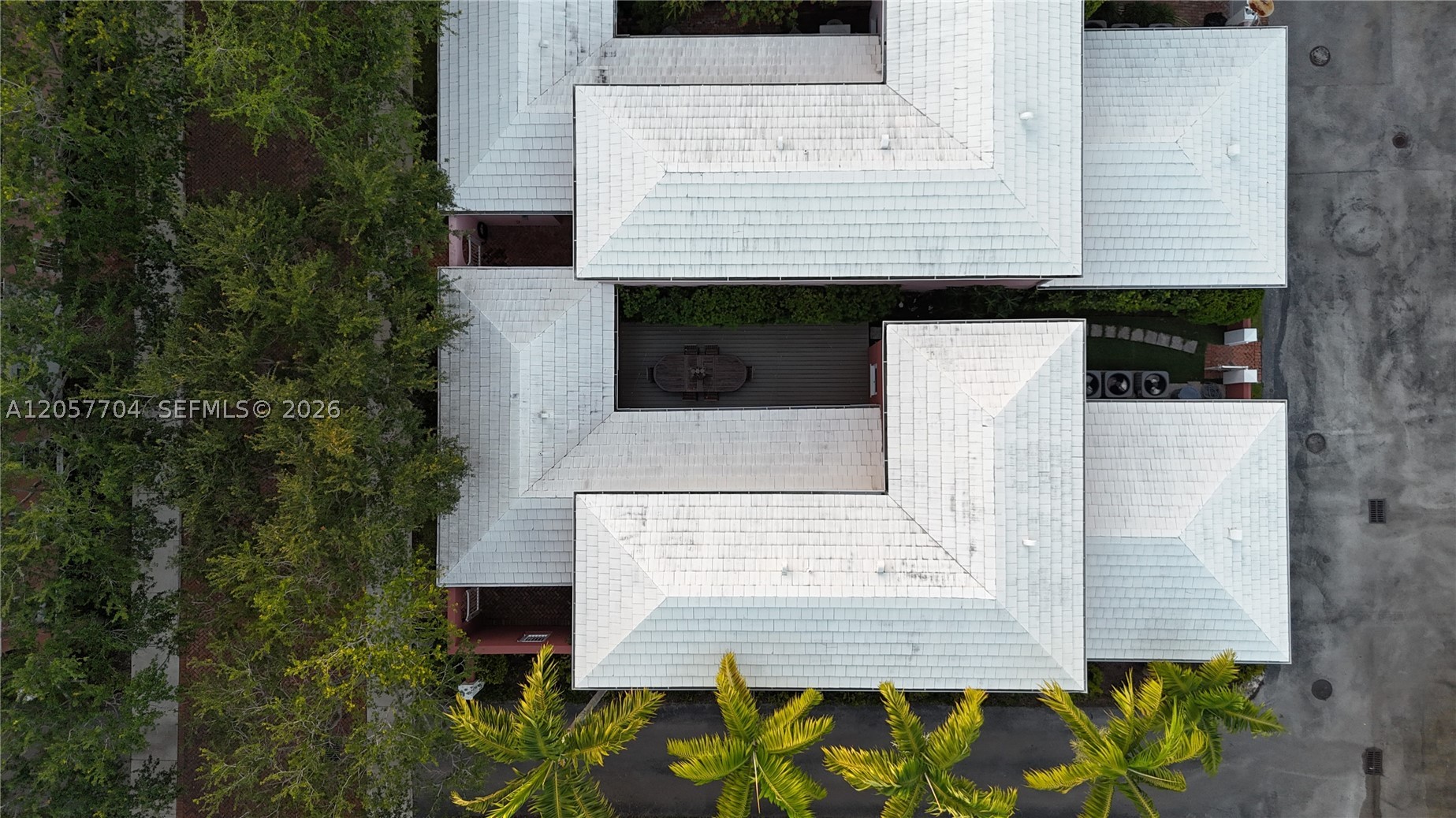 BERMUDA VLG AT CORAL GABL - Residential