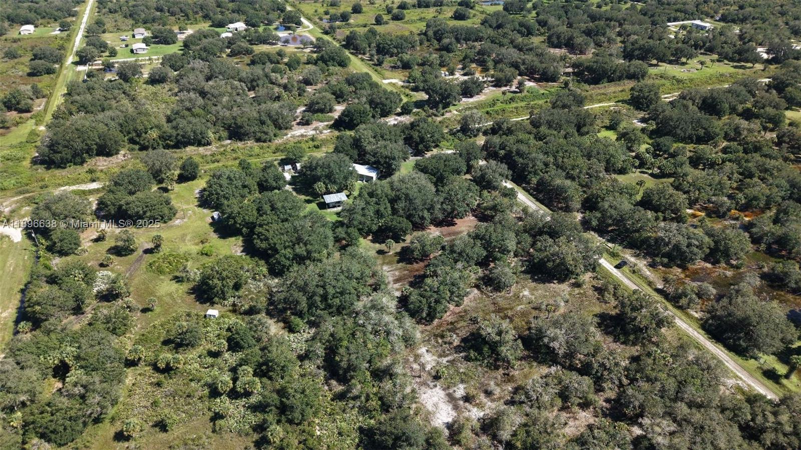 OKEECHOBEE - Land