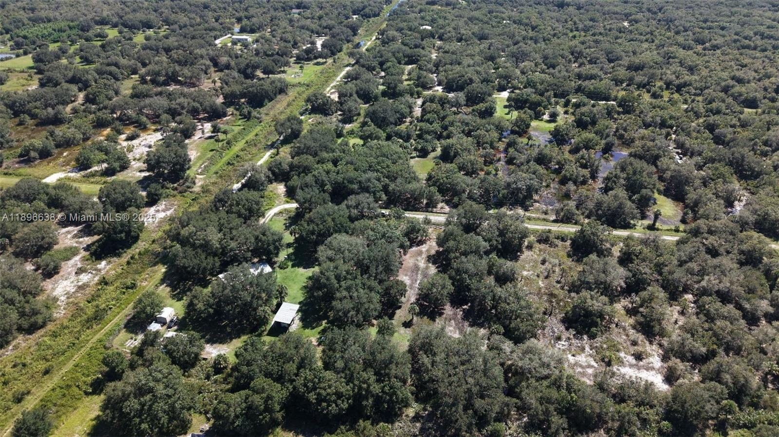 OKEECHOBEE - Land