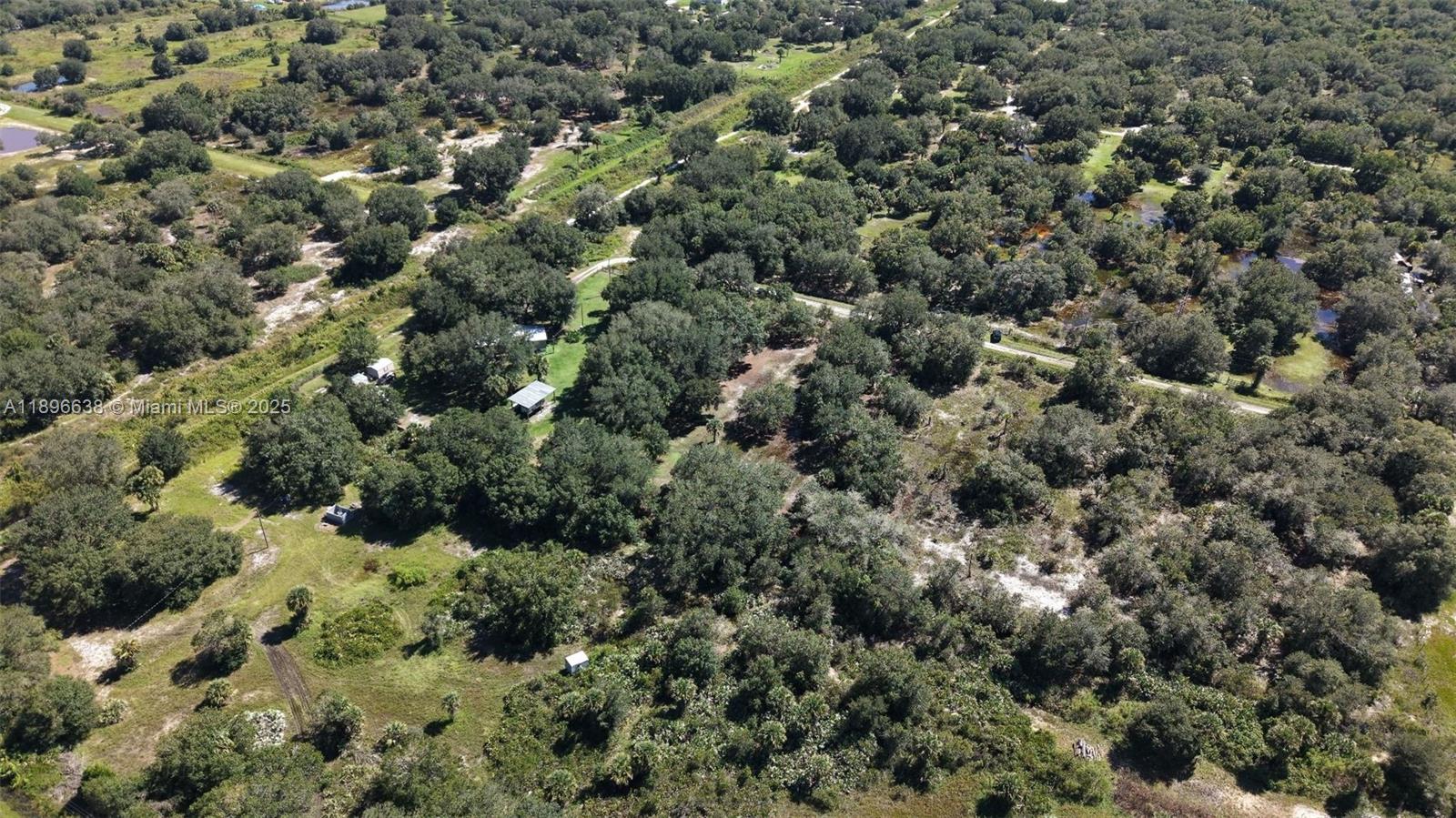 OKEECHOBEE - Land
